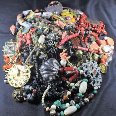 LOT#64: Costume Jewelry Lot #10