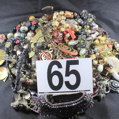 LOT#65: Costume Jewelry Lot #11