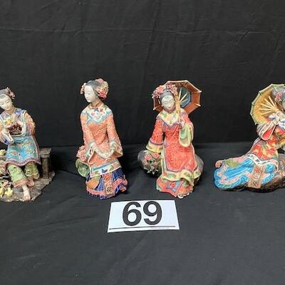 LOT#69: Signed Chinese Porcelain Figures