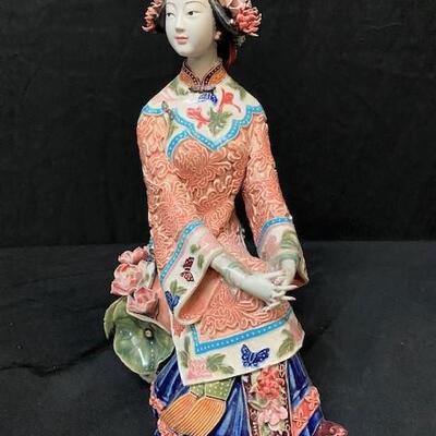 LOT#69: Signed Chinese Porcelain Figures