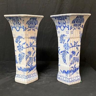 LOT#106: Bombay Company Delft Vases