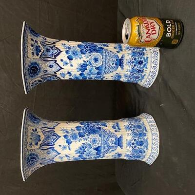 LOT#110: Pair of Delft Vases #2