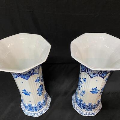 LOT#110: Pair of Delft Vases #2