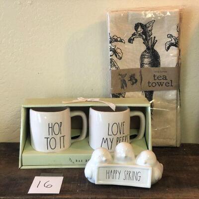 Lot 16 Rae Dunn Mugs & Spring Décor w/ Pack of Tea Towels 