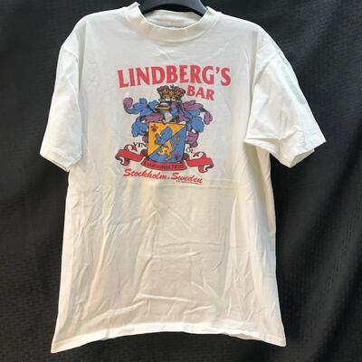 “Lindberg’s Bar” T-shirt XL
