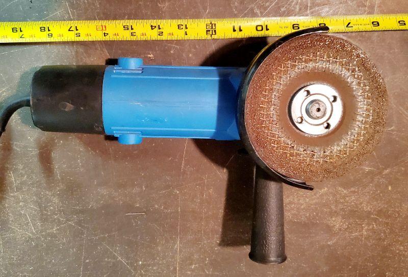 DRILL MASTER 41/2 ANGLE GRINDER W/ EXTRAS