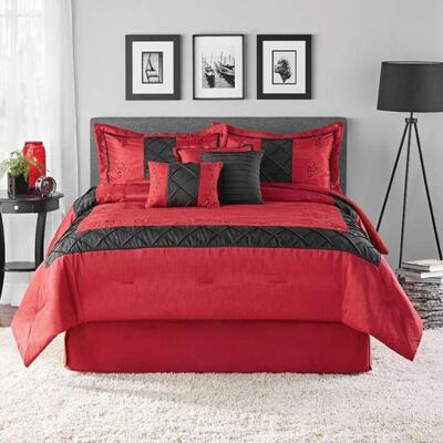 Full/Queen Mainstays 7 Piece Ruby Comforter Set - New