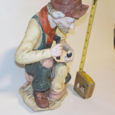 12 in. Sculpture figurine.