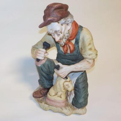 12 in. Sculpture figurine.