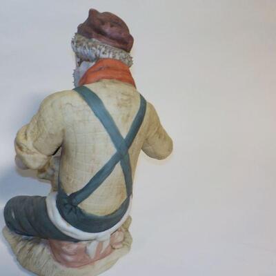 12 in. Sculpture figurine.