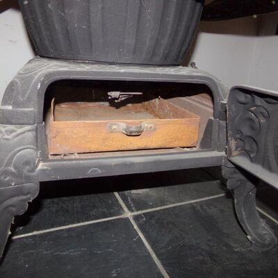 LOT 1   WOOD BURNING STOVE