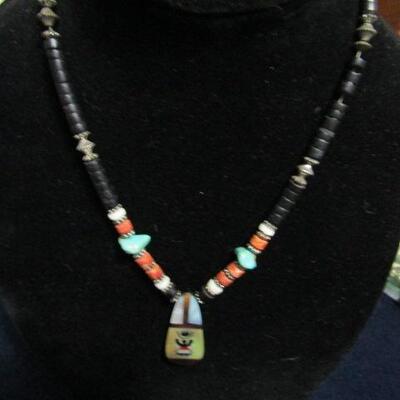 LOT 13  NATIVE AMERICAN STYLE NECKLACE
