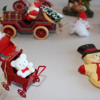 Christmas ornaments and décor