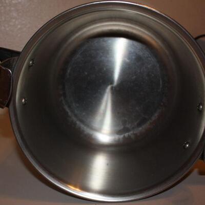 Pressure cooker