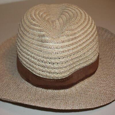 Hats and hat stretcher