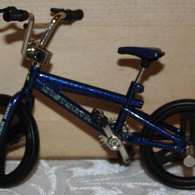 Finger bikes