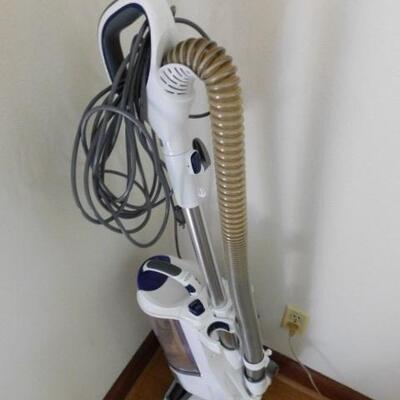 Upright Shark Professional Rotator Vacuum Cleaner