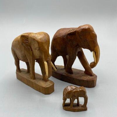 Retro Folk Art Boho Mid Century Carved Wood Elephant Trio YD#011-1120-00205