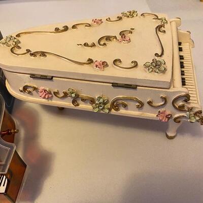 Music boxes