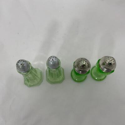 .115. Antique | Depression Glass Salt & Pepper Shakers | Green