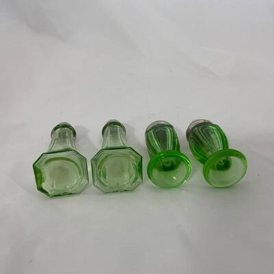 .115. Antique | Depression Glass Salt & Pepper Shakers | Green