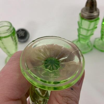.119. Green Depression Glass Salt & Pepper Shakers