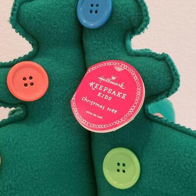 LOT 1: New Soft Christmas Tree and Ornaments