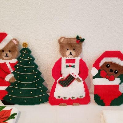 Lot 10: Mixed Christmas Hand Towels and Deco