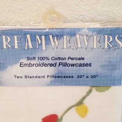Lot 13: (2) New Dream Weavers Pillowcases (each package has 2 Pillowcases)
