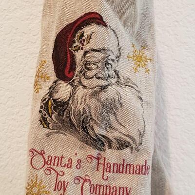 Lot 14: New with Tags Christmas Apron