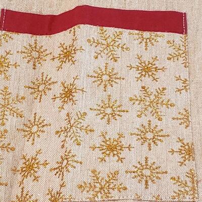 Lot 14: New with Tags Christmas Apron