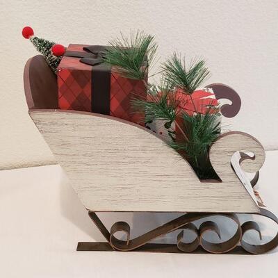 Lot 19: Jingle All the Way Sleigh Deco 10" long