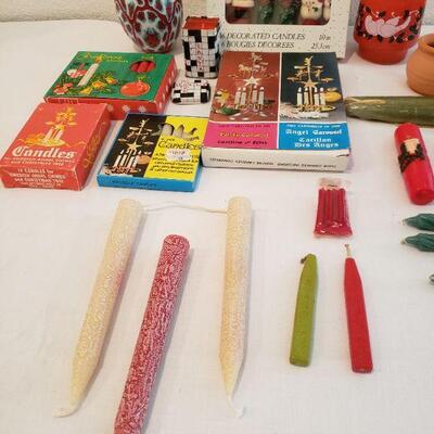 Lot 20: Christmas Vintage Candle lot