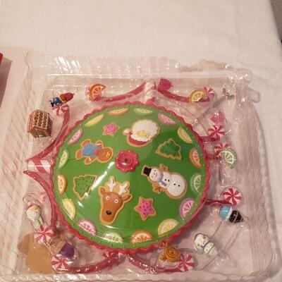 Lot 22: New in Box Hallmark Season's Treating Miniature Tree Sat