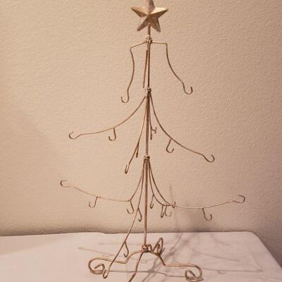 Lot 25: Metal Ornament Tree