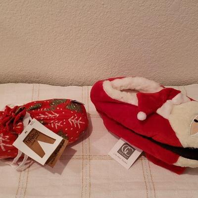 Lot 26: New Christmas Slippers & PJ Pants