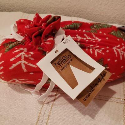 Lot 26: New Christmas Slippers & PJ Pants