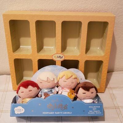 Lot 33: New Hallmark Itty Bittys "Mary's Angels" and a Storage Tray
