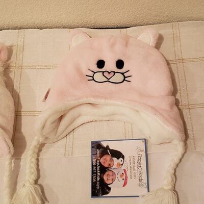 Lot 39: (2) New Reversible Girls Winter Hat