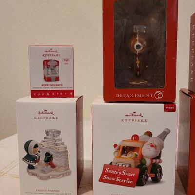 Lot 63: Assorted HALLMARK Ornaments 