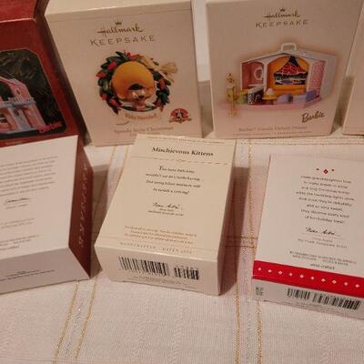 Lot 77: Assorted HALLMARK Christmas Ornaments
