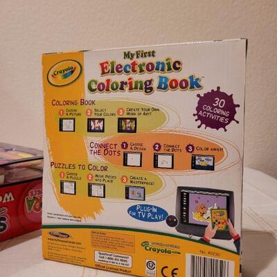Lot 85: Assorted Children's Art Supplies NEW