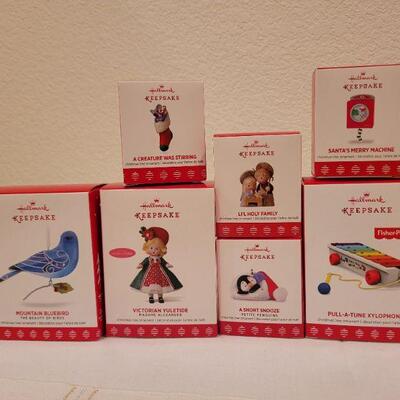 Lot 92: Assorted HALLMARK Christmas Ornaments 