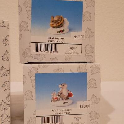 Lot 95: Assorted Christmas Figures