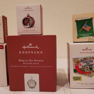 Lot 109: Assorted HALLMARK Christmas Ornaments 