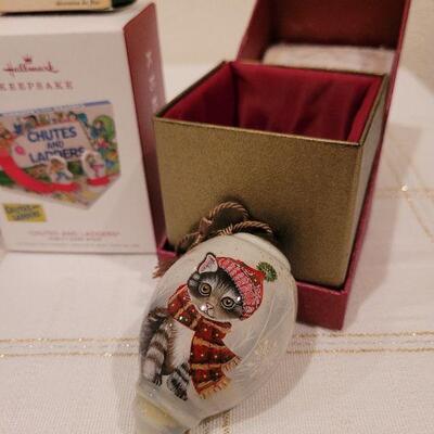 Lot 109: Assorted HALLMARK Christmas Ornaments 