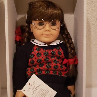 Lot 115: New in Box 1992 "Molly" American Girl Doll 