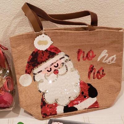 Lot 116: New Holiday Bundle (Bag, CHRISTMAS cards & Pen & Potpourri 