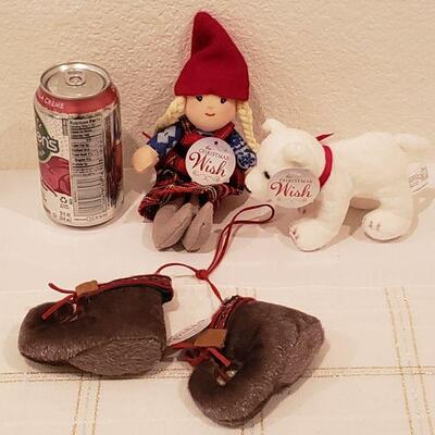 Lot 127:  "My Christmas Wish" Small Anja, Bear & Ornament 
