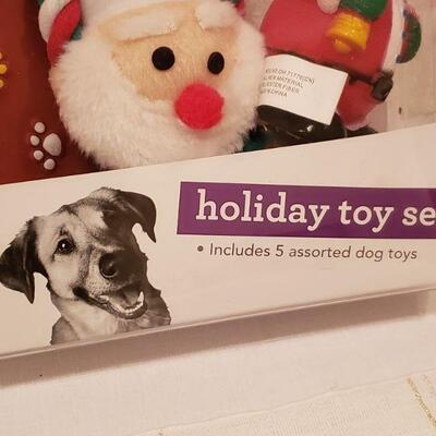 Lot 129: Dog Christmas Gift Lot
